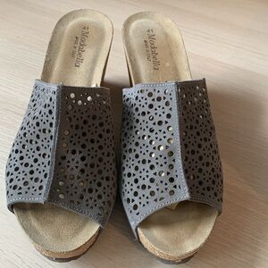 Modabella grey leather sandals